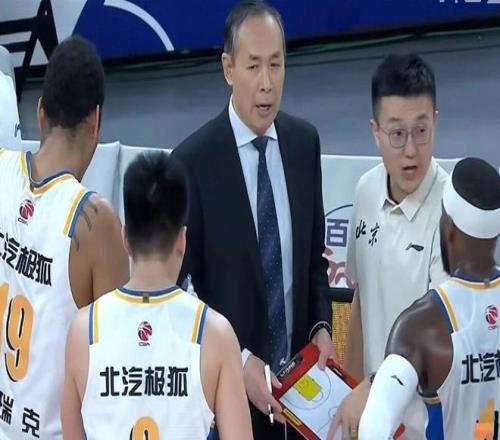 巴黎圣日耳,曼客场击败,里昂,万博全站,万博体育全站APP,万博manbetx手机版登录入口,万博ManbetxAPP