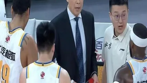 “巴黎圣日耳曼客场击败里昂”